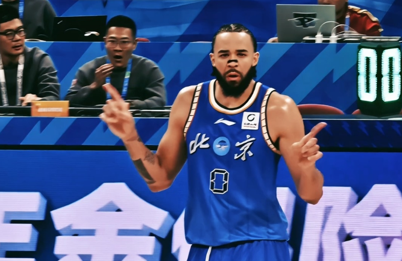 世界杯晋级规则-麦基首秀12+6！北京大胜送四川24连败 周琦11+7迎里程碑